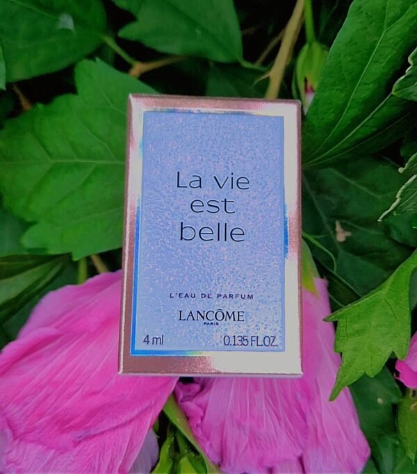 MINIATURE DE PARFUM LA VIE EST BELLE LANCOME EAU DE PARFUM 4ML