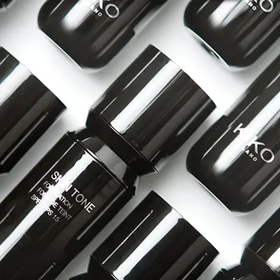 KM00101031_1 KIKO Fond de teint fluide enlumineur, SPF 15 - 100 Natural