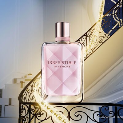 Coffret Givenchy Irresistible Very Floral Eau de Parfum 50ml avec Mini Le Rouge Sheer Velvet 27